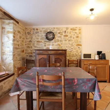 Estialescq, 3 Pieces, 5 Personnes - Fr-1-384-441 * Estialescq